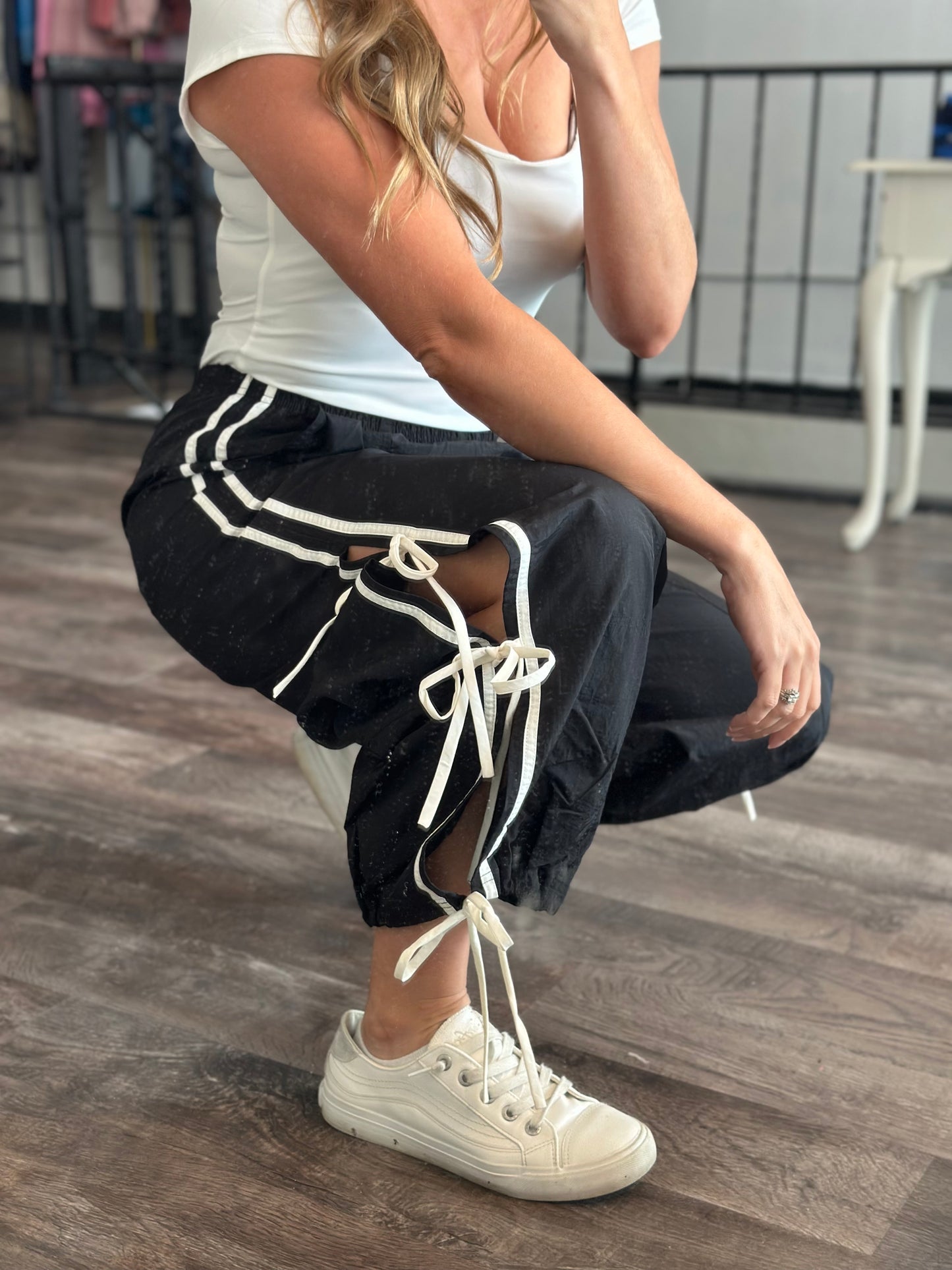 Hitting The Gym Side Tie Joggers - Black