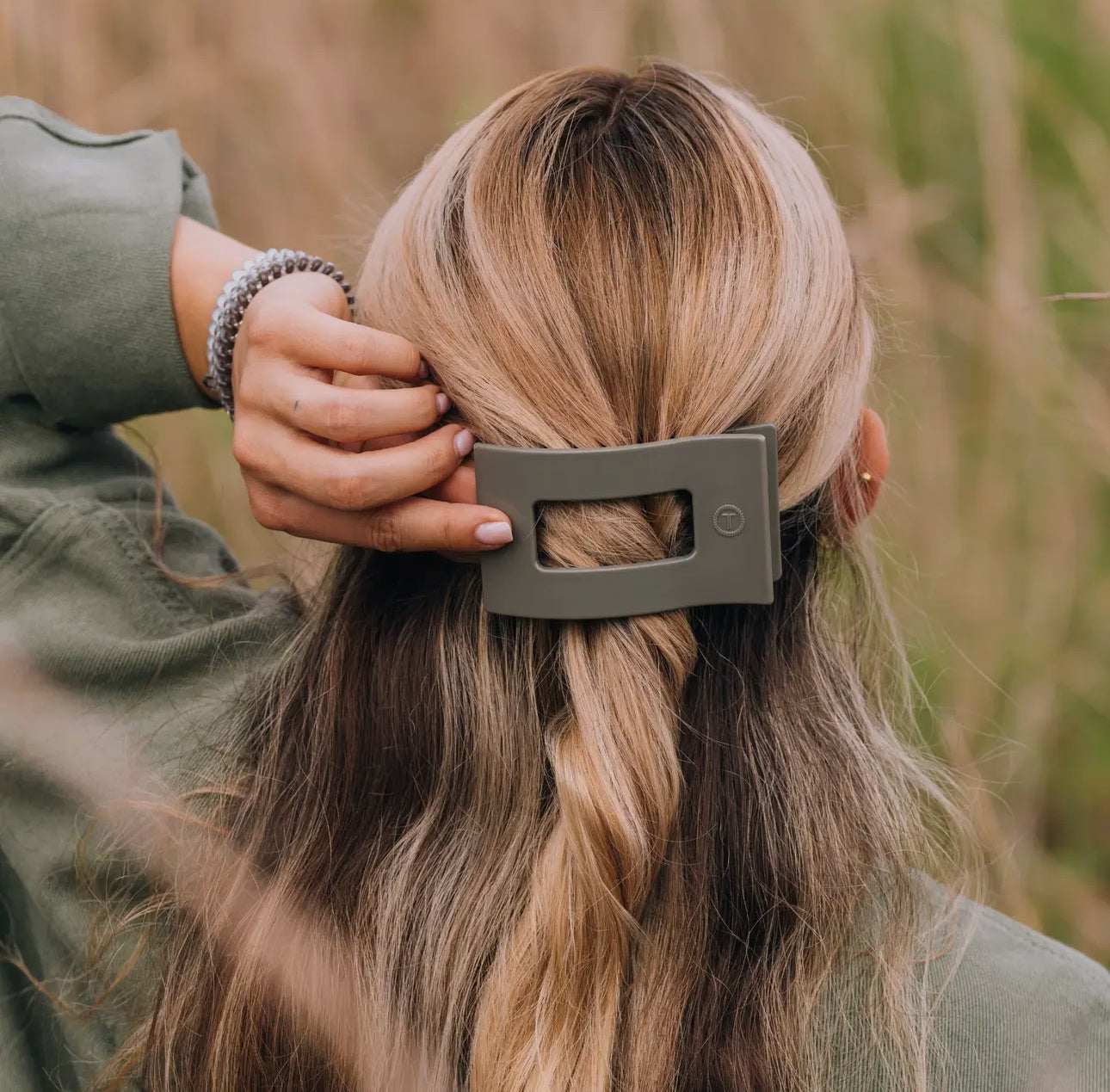 Sage It Ain’t So Flat Rectangle Clip - Medium