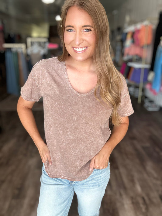 Keep It Cool Washed V-Neck - Mocha